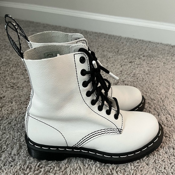 DR. MARTENS WHITE PASCAL BOOTS - Picture 3 of 8